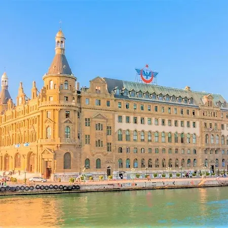 Intimate Pier Side Апартаменты
